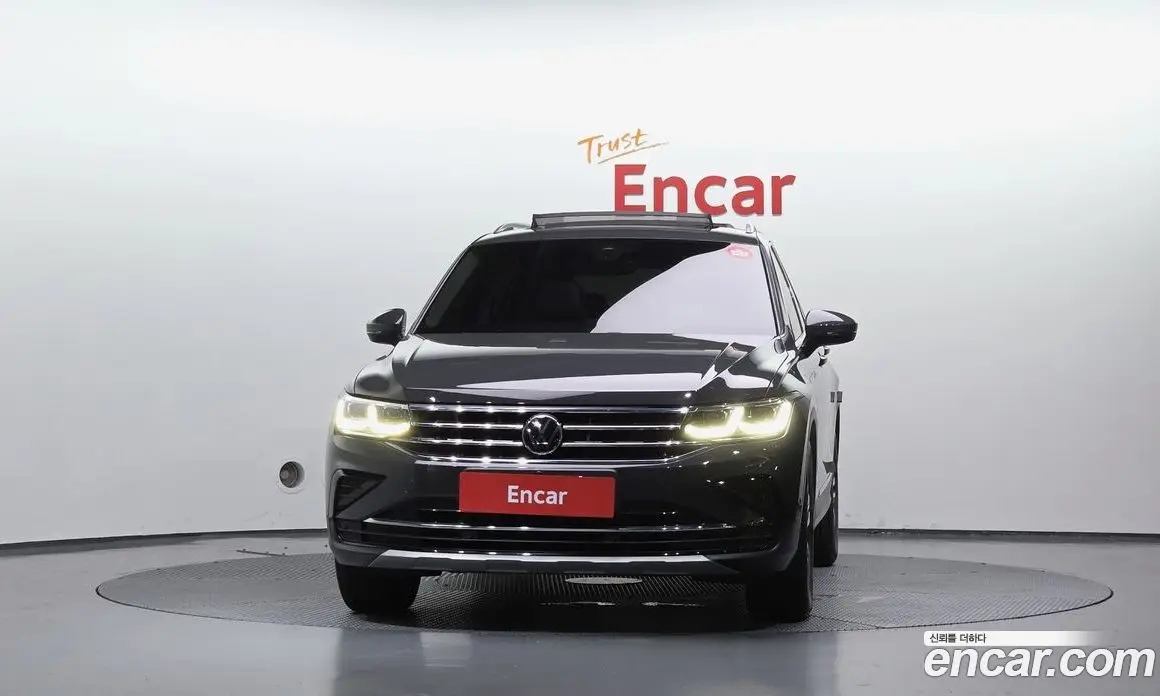Volkswagen Tiguan 2022 2.0 автомат (гидро), фото 3