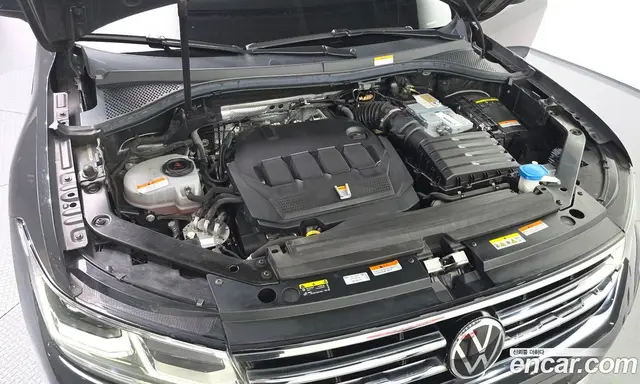 Volkswagen Tiguan 2022 2.0 автомат (гидро), миниатюра 6