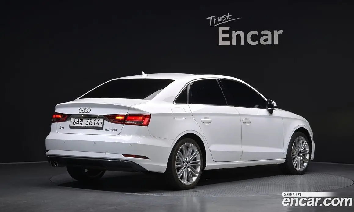 Audi A3 2018 2.0 автомат (гидро), фото 2 Audi A3 2018 2.0 автомат (гидро), фото 2