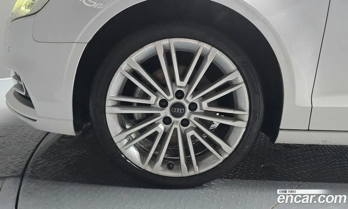 Audi A3 2018 2.0 автомат (гидро), фото 5 Audi A3 2018 2.0 автомат (гидро), фото 5