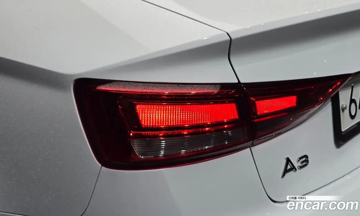Audi A3 2018 2.0 автомат (гидро), фото 9 Audi A3 2018 2.0 автомат (гидро), фото 9