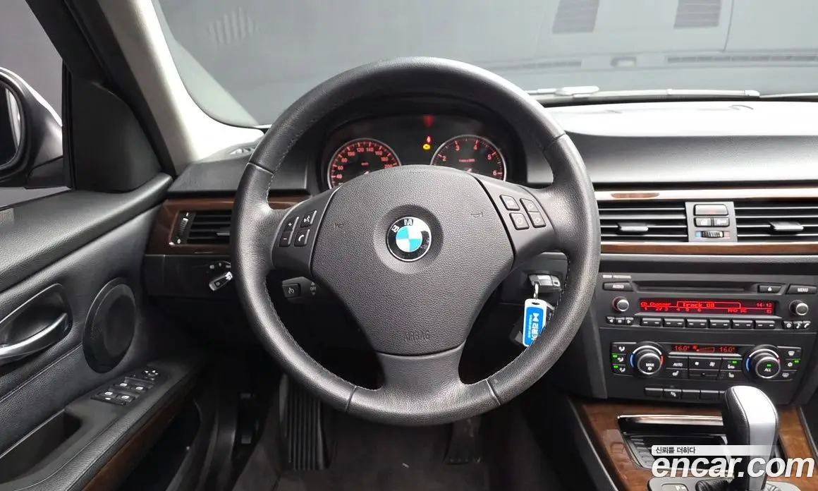 BMW 3 серия 2011 2.0 автомат (гидро), фото 17