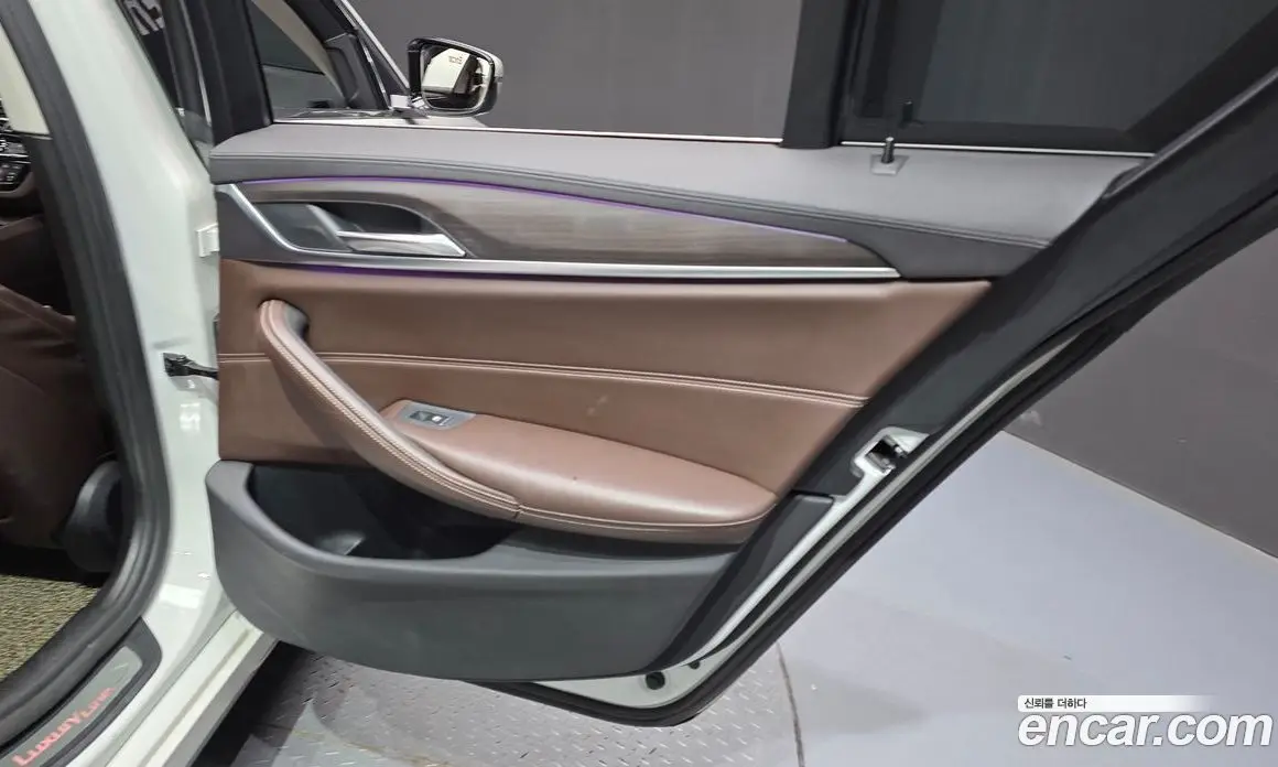 BMW 5 серия 2018 2.0 автомат (гидро), фото 15 BMW 5 серия 2018 2.0 автомат (гидро), фото 15