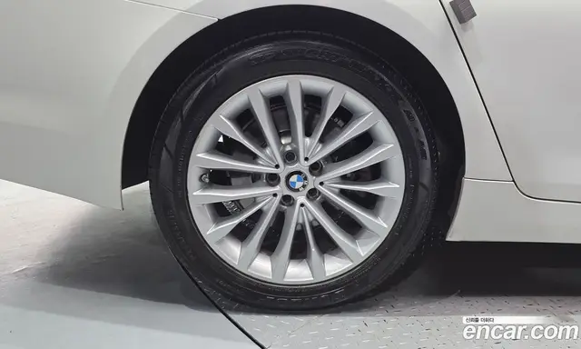 BMW 5 серия 2018 2.0 автомат (гидро), миниатюра 5 BMW 5 серия 2018 2.0 автомат (гидро), миниатюра 5