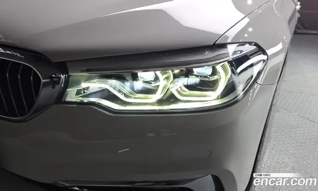 BMW 5 серия 2018 2.0 автомат (гидро), миниатюра 8 BMW 5 серия 2018 2.0 автомат (гидро), миниатюра 8