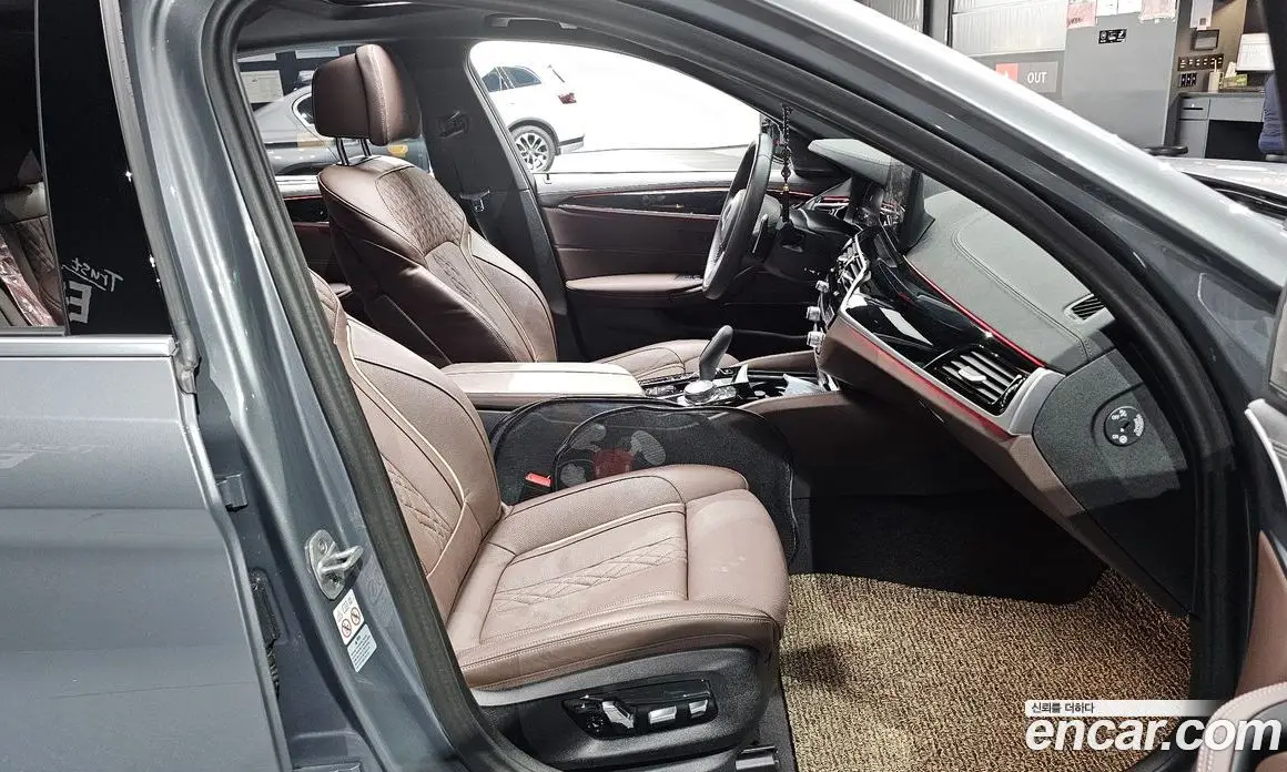 BMW 5 серия 2023 2.0 автомат (гидро), фото 16