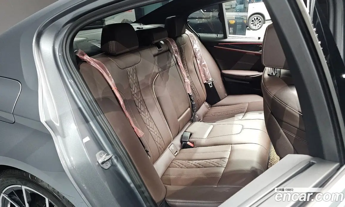 BMW 5 серия 2023 2.0 автомат (гидро), фото 17