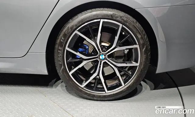 BMW 5 серия 2023 2.0 автомат (гидро), миниатюра 7