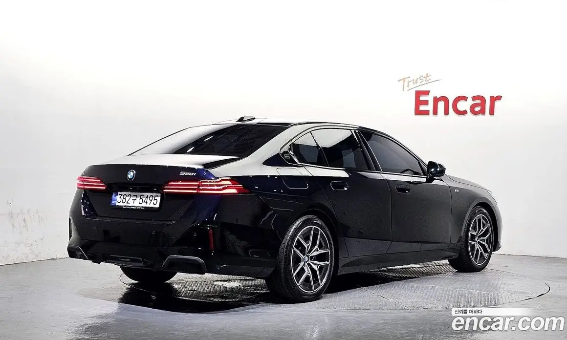 BMW 5 серия 2025 2.0 автомат (гидро), фото 2 BMW 5 серия 2025 2.0 автомат (гидро), фото 2