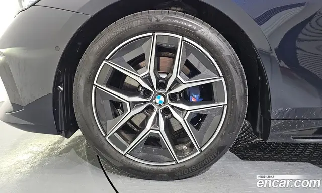 BMW 5 серия 2025 2.0 автомат (гидро), миниатюра 5 BMW 5 серия 2025 2.0 автомат (гидро), миниатюра 5