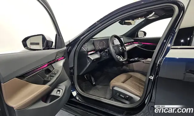 BMW 5 серия 2025 2.0 автомат (гидро), миниатюра 10 BMW 5 серия 2025 2.0 автомат (гидро), миниатюра 10