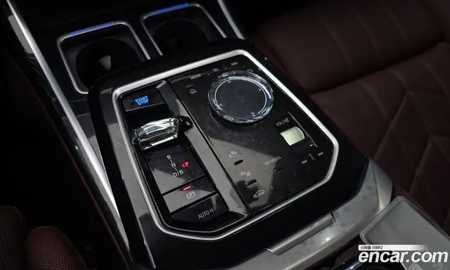 BMW i7 2025 0.3 автомат (гидро), миниатюра 12