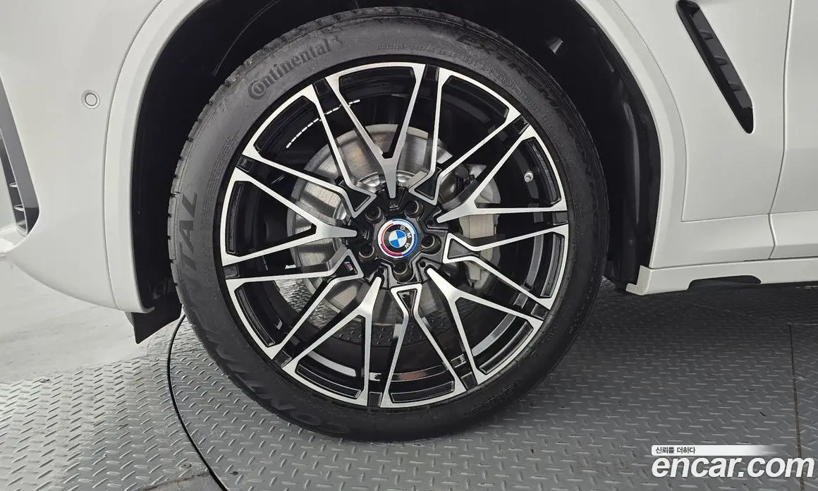 BMW iX3 2023 0.2 автомат (гидро), фото 5