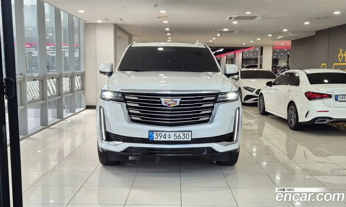 Cadillac Escalade 2023 6.2 автомат (гидро), фото 3 Cadillac Escalade 2023 6.2 автомат (гидро), фото 3