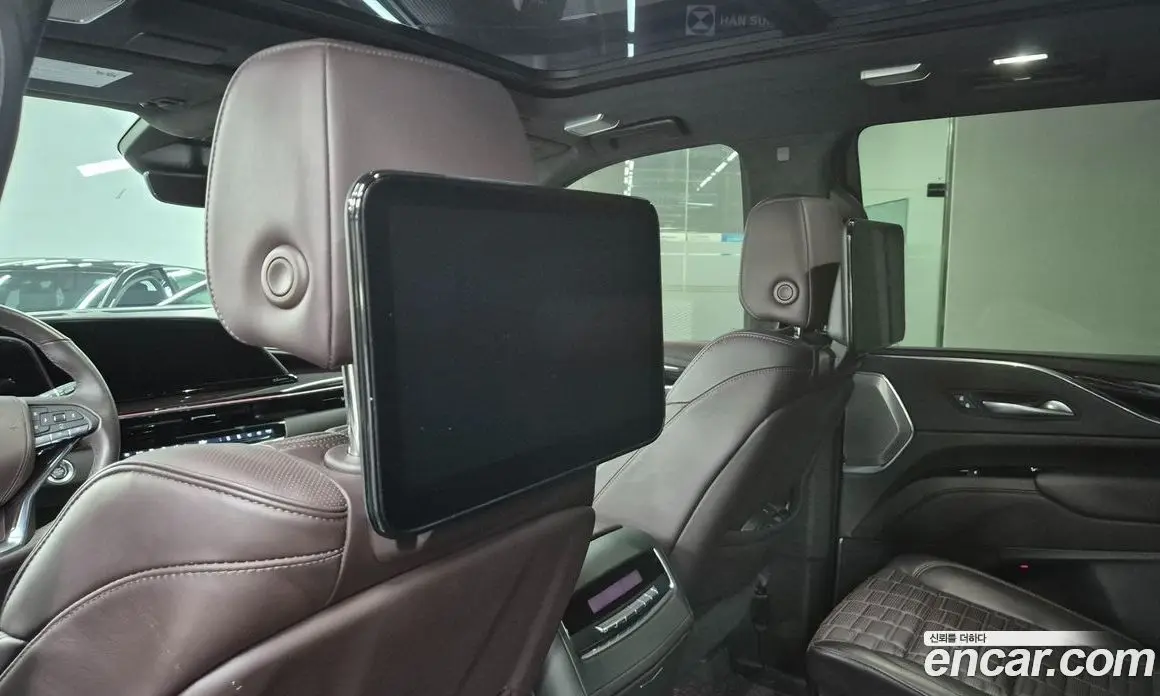 Cadillac Escalade 2023 6.2 автомат (гидро), фото 8 Cadillac Escalade 2023 6.2 автомат (гидро), фото 8