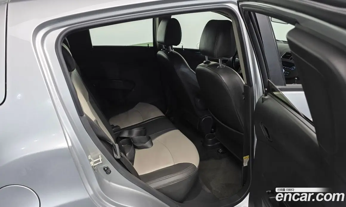 Chevrolet Spark 2011 1.0 автомат (гидро), фото 12 Chevrolet Spark 2011 1.0 автомат (гидро), фото 12