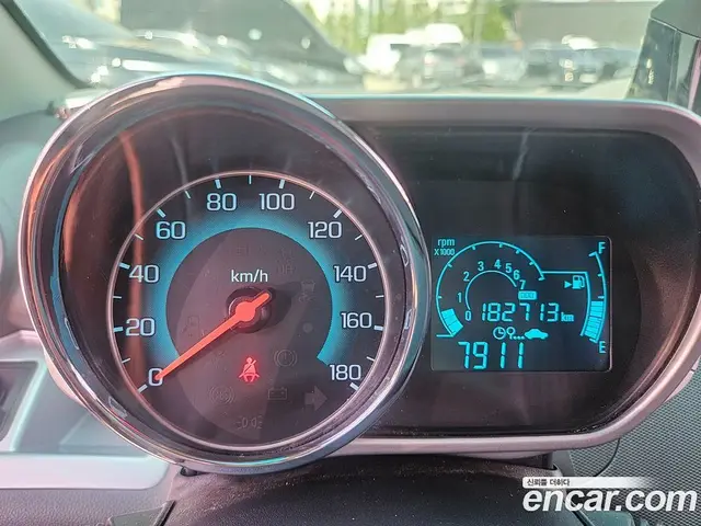 Chevrolet Spark 2014 1.0 автомат (гидро), миниатюра 8