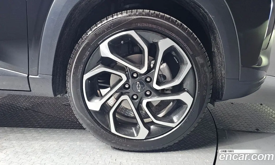 Chevrolet Trax 2023 1.2 автомат (гидро), фото 5