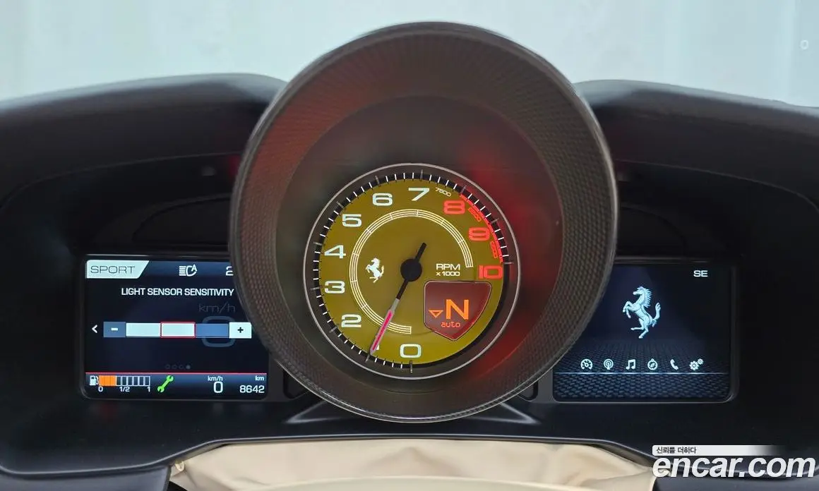 Ferrari F8 2022 3.9 автомат (гидро), фото 11 Ferrari F8 2022 3.9 автомат (гидро), фото 11