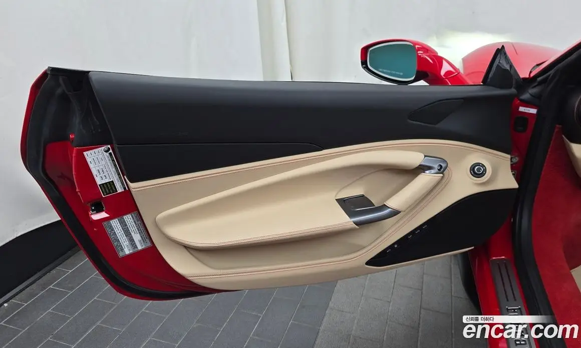 Ferrari F8 2022 3.9 автомат (гидро), фото 14 Ferrari F8 2022 3.9 автомат (гидро), фото 14