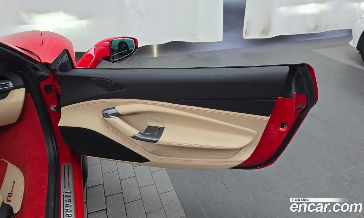 Ferrari F8 2022 3.9 автомат (гидро), фото 15 Ferrari F8 2022 3.9 автомат (гидро), фото 15