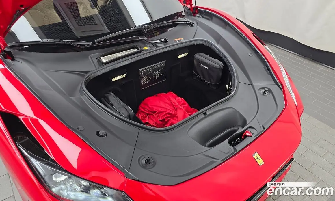Ferrari F8 2022 3.9 автомат (гидро), фото 26 Ferrari F8 2022 3.9 автомат (гидро), фото 26