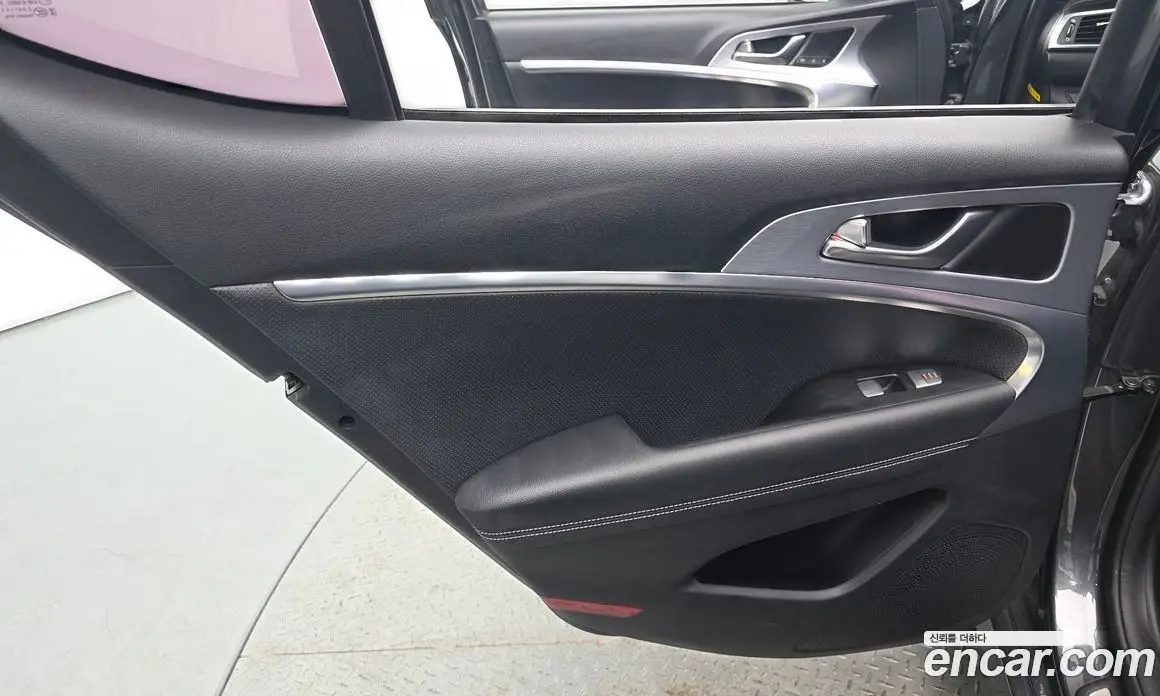 Genesis G70 2017 2.0 автомат (гидро), фото 15 Genesis G70 2017 2.0 автомат (гидро), фото 15
