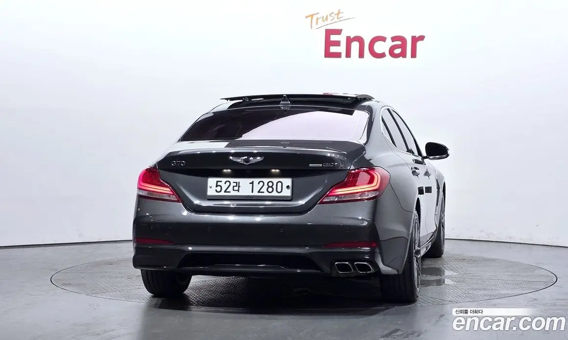 Genesis G70 2017 2.0 автомат (гидро), фото 4 Genesis G70 2017 2.0 автомат (гидро), фото 4