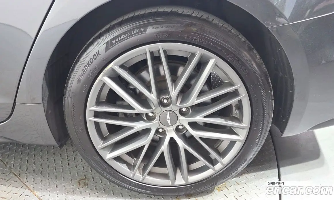 Genesis G70 2017 2.0 автомат (гидро), фото 7 Genesis G70 2017 2.0 автомат (гидро), фото 7