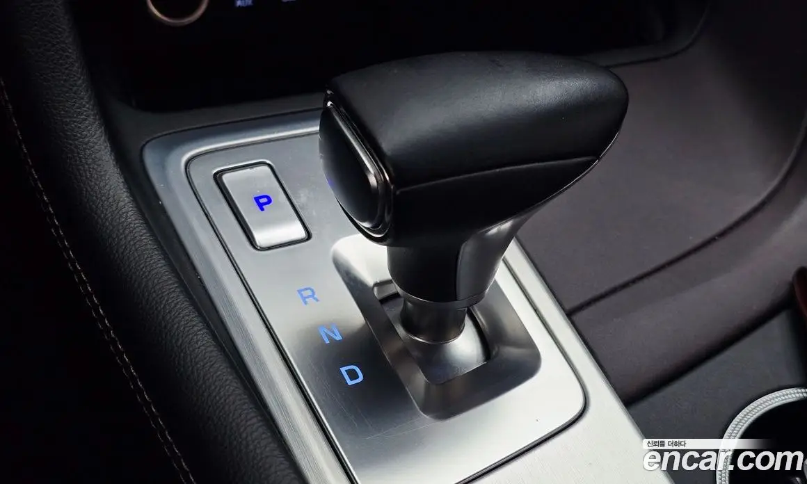 Genesis G70 2018 2.0 автомат (гидро), фото 12 Genesis G70 2018 2.0 автомат (гидро), фото 12