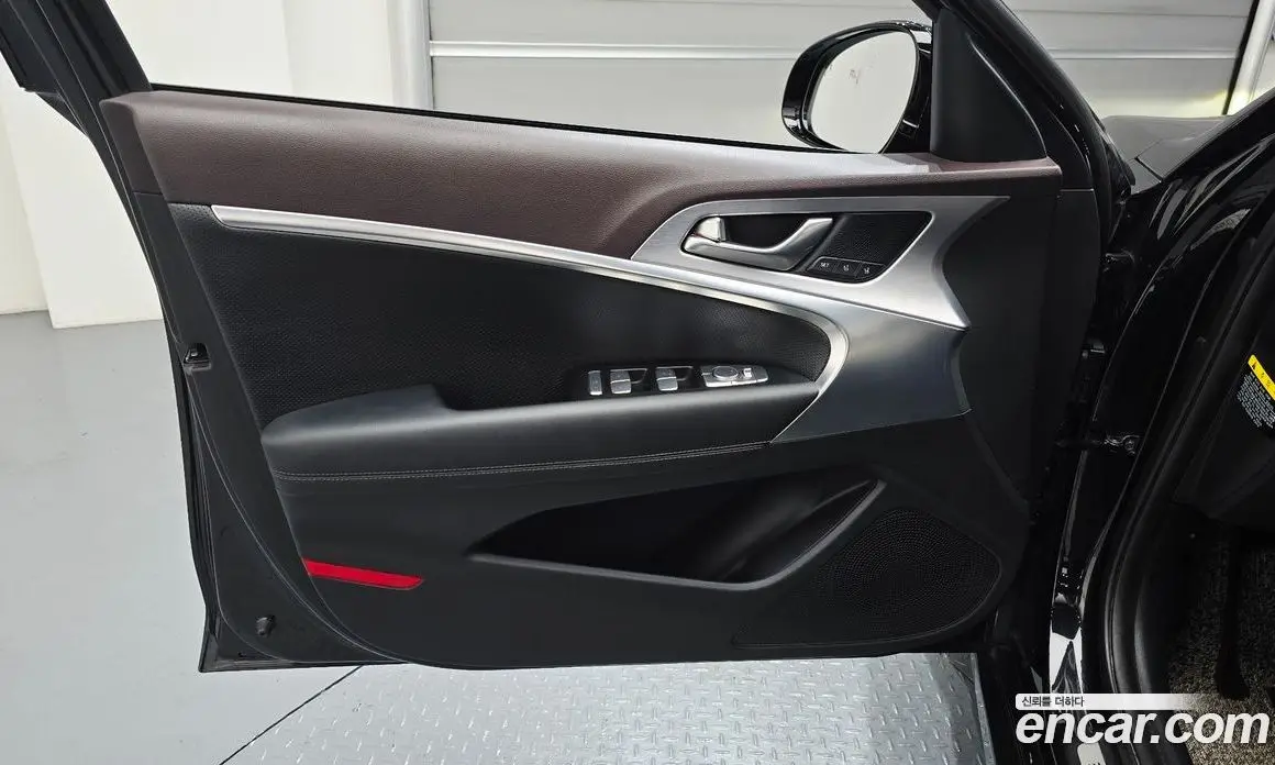Genesis G70 2018 2.0 автомат (гидро), фото 14 Genesis G70 2018 2.0 автомат (гидро), фото 14
