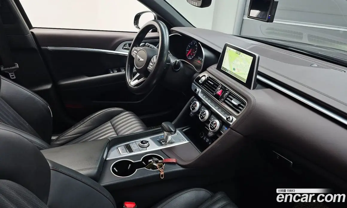 Genesis G70 2018 2.0 автомат (гидро), фото 24 Genesis G70 2018 2.0 автомат (гидро), фото 24