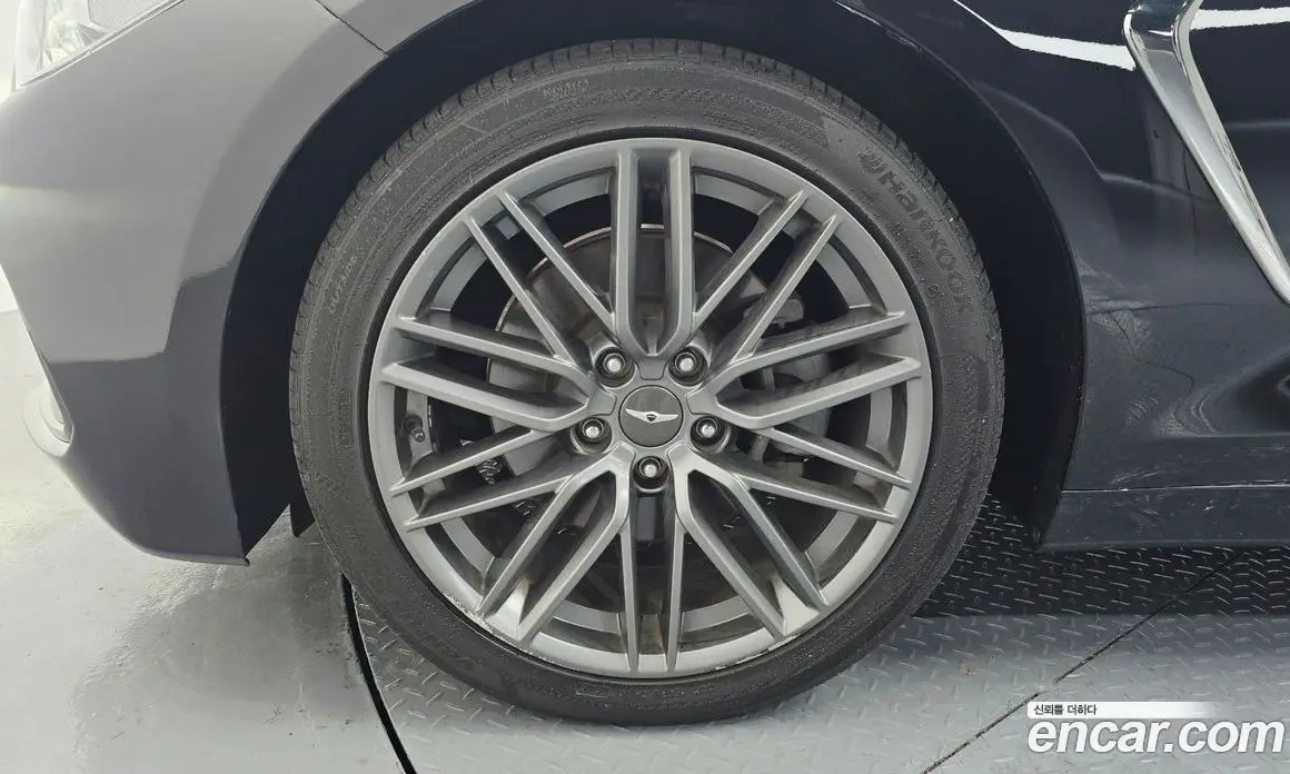 Genesis G70 2018 2.0 автомат (гидро), фото 5 Genesis G70 2018 2.0 автомат (гидро), фото 5