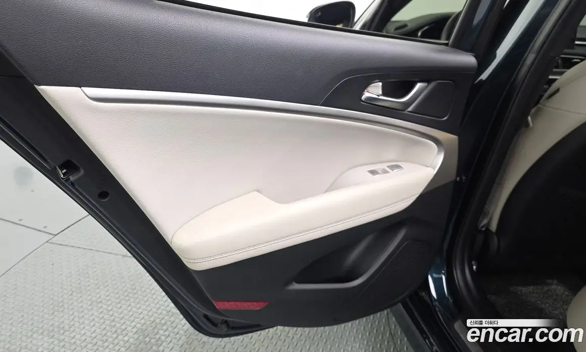 Genesis G70 2021 2.0 автомат (гидро), фото 15
