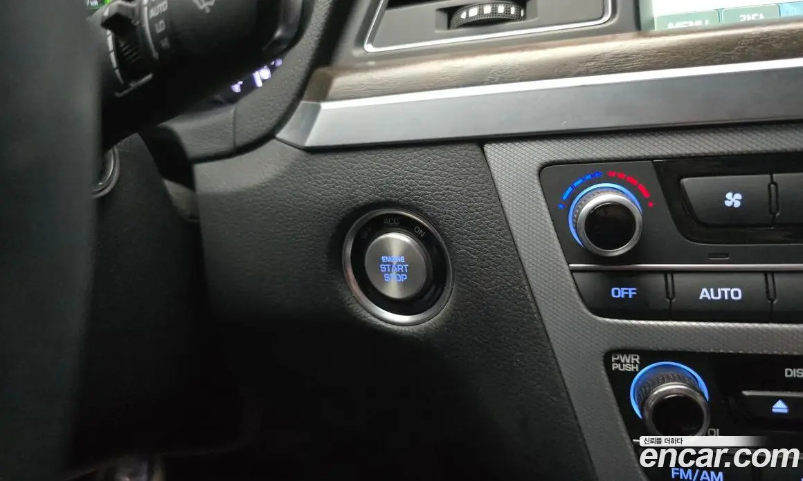 Genesis G80 2017 3.3 автомат (гидро), фото 15 Genesis G80 2017 3.3 автомат (гидро), фото 15