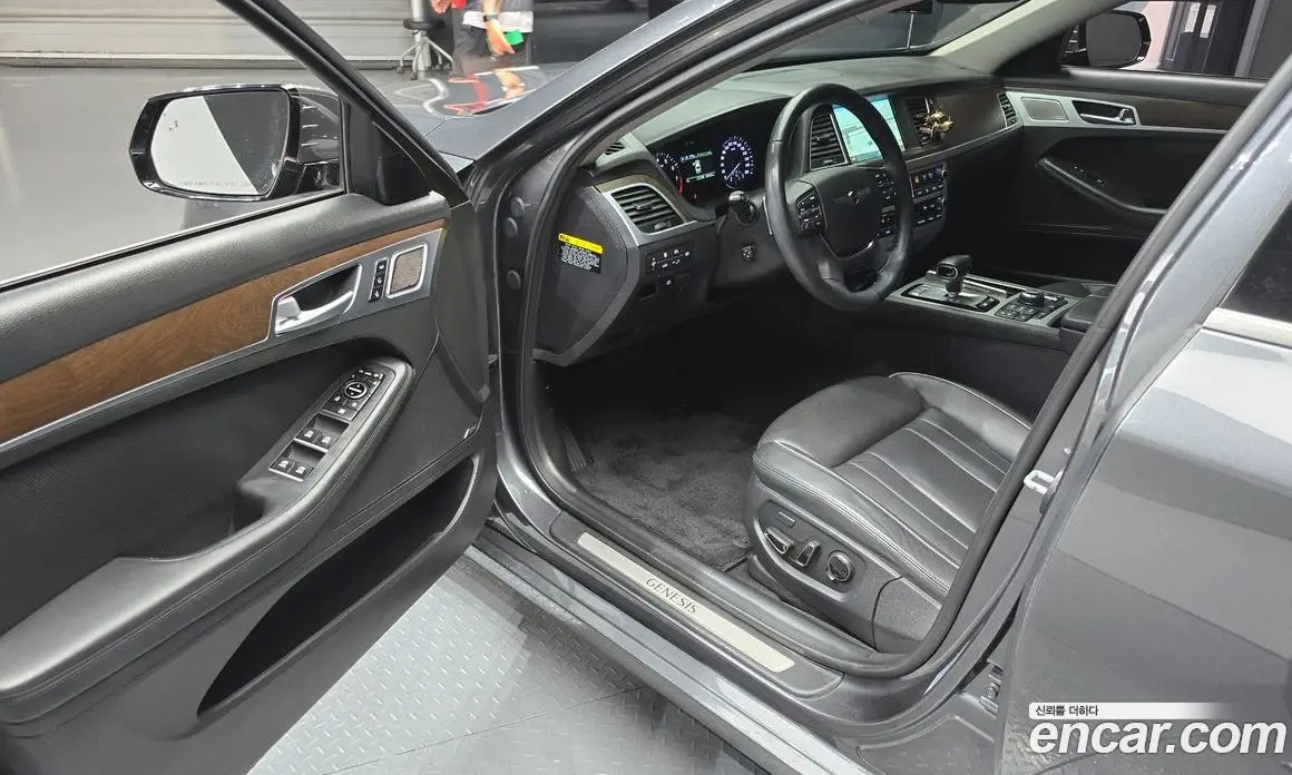 Genesis G80 2017 3.3 автомат (гидро), фото 10 Genesis G80 2017 3.3 автомат (гидро), фото 10