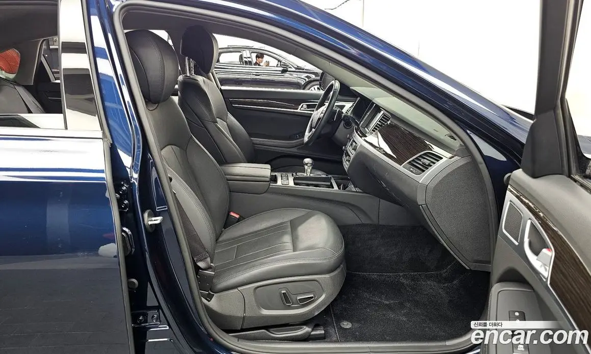 Genesis G80 2017 3.3 автомат (гидро), фото 17 Genesis G80 2017 3.3 автомат (гидро), фото 17