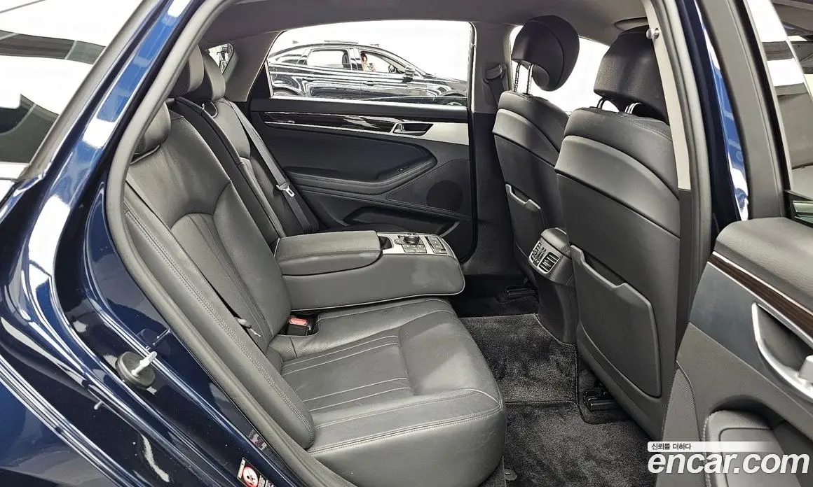 Genesis G80 2017 3.3 автомат (гидро), фото 18 Genesis G80 2017 3.3 автомат (гидро), фото 18