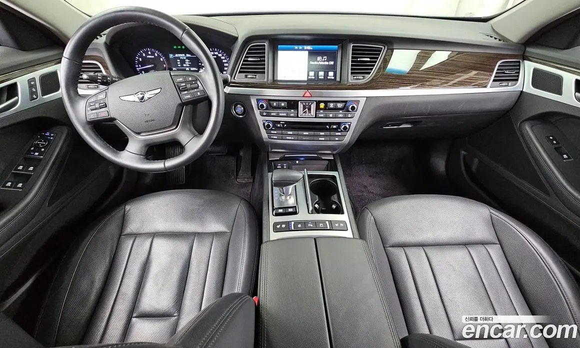Genesis G80 2017 3.3 автомат (гидро), фото 10 Genesis G80 2017 3.3 автомат (гидро), фото 10
