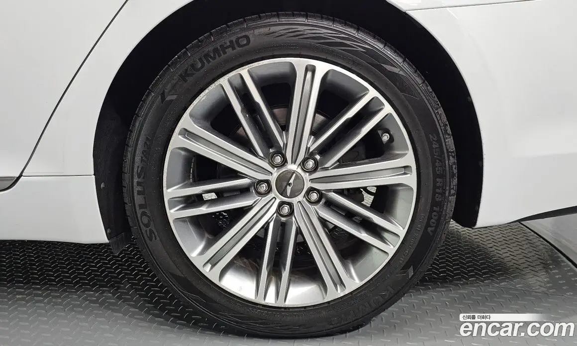 Genesis G80 2017 3.3 автомат (гидро), фото 6