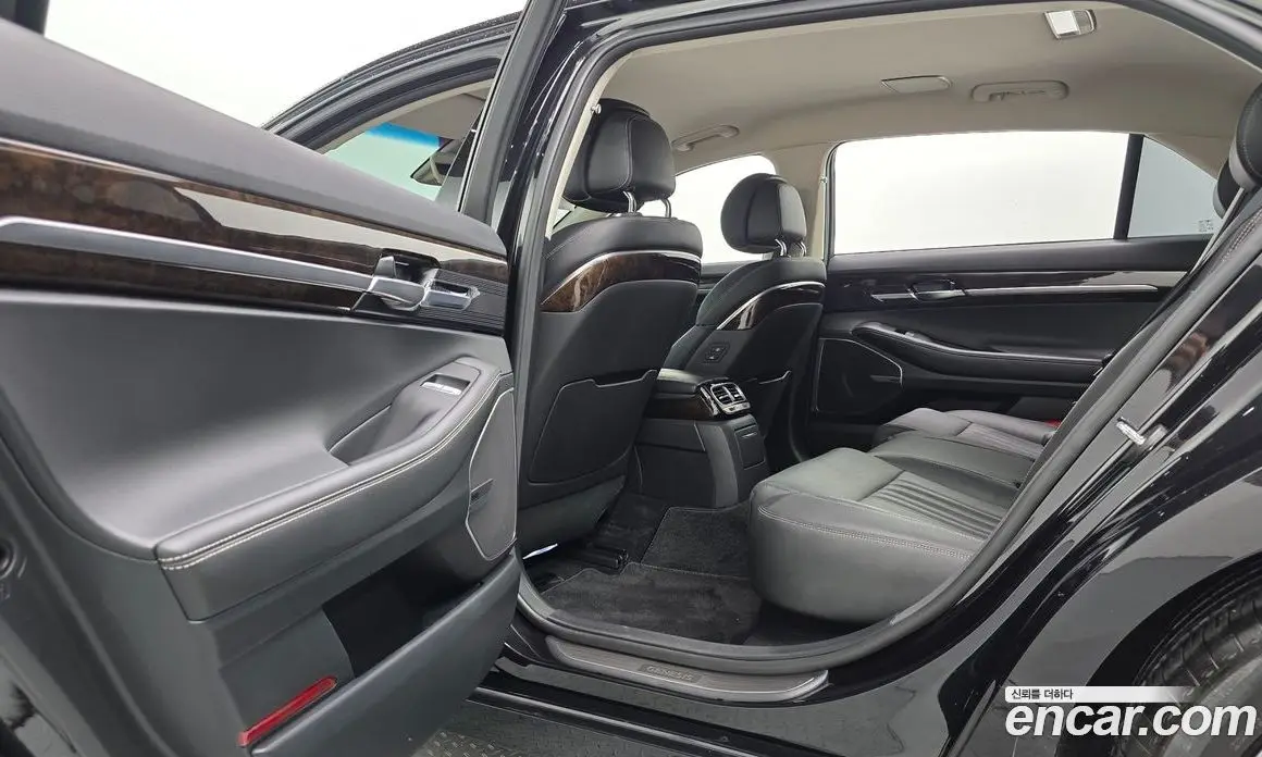Genesis G90 2020 3.8 автомат (гидро), фото 29 Genesis G90 2020 3.8 автомат (гидро), фото 29