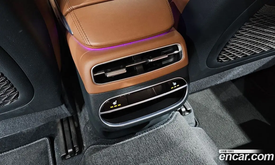 Genesis GV70 2022 2.5 автомат (гидро), фото 25 Genesis GV70 2022 2.5 автомат (гидро), фото 25