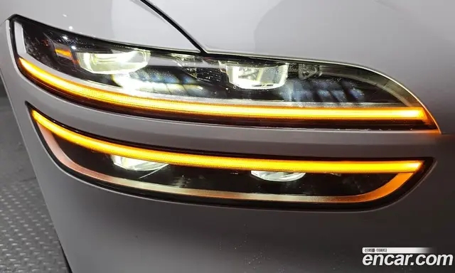 Genesis GV70 2022 2.5 автомат (гидро), миниатюра 8 Genesis GV70 2022 2.5 автомат (гидро), миниатюра 8