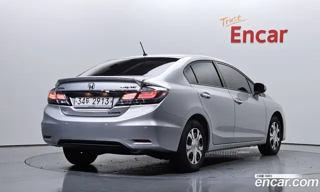 Honda Civic 2013 1.5 автомат (гидро), миниатюра 2 Honda Civic 2013 1.5 автомат (гидро), миниатюра 2