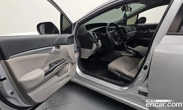 Honda Civic 2013 1.5 автомат (гидро), миниатюра 10 Honda Civic 2013 1.5 автомат (гидро), миниатюра 10