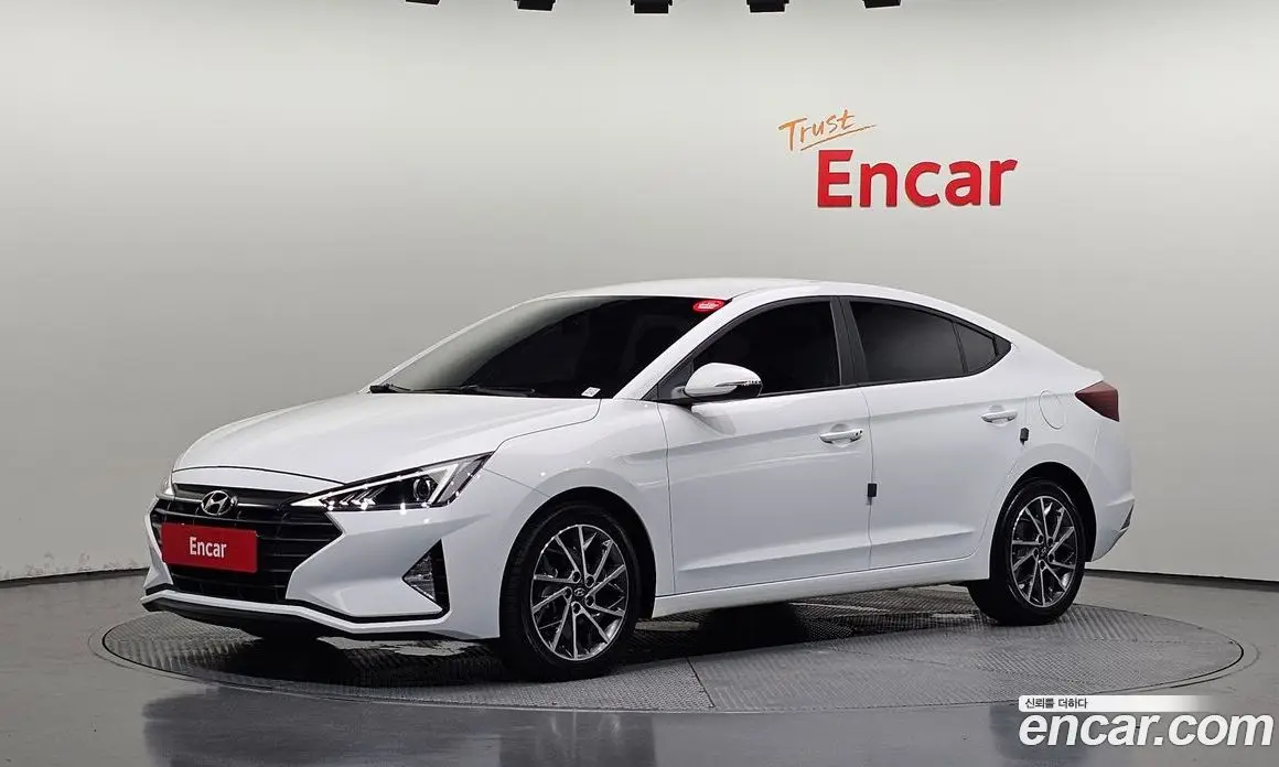Hyundai Avante 2019 1.6 автомат (гидро), фото 1 Hyundai Avante 2019 1.6 автомат (гидро), фото 1