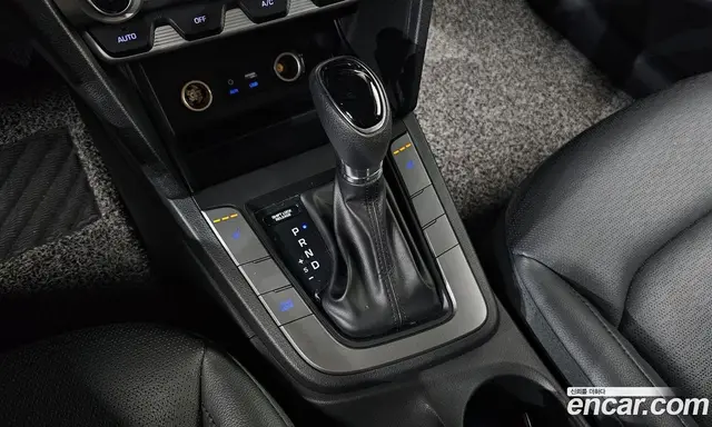 Hyundai Avante 2019 1.6 автомат (гидро), миниатюра 12
