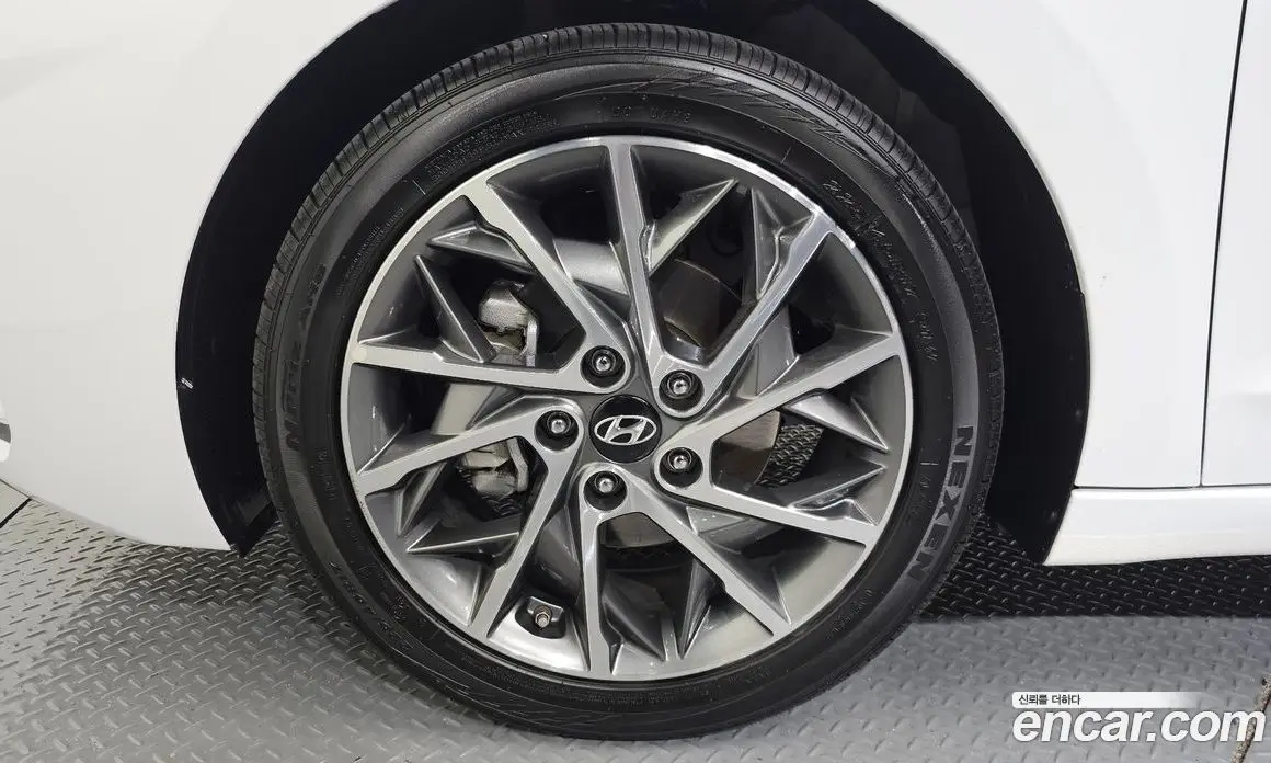 Hyundai Avante 2019 1.6 автомат (гидро), фото 5 Hyundai Avante 2019 1.6 автомат (гидро), фото 5