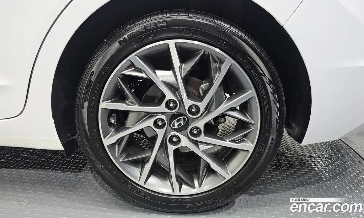 Hyundai Avante 2019 1.6 автомат (гидро), фото 7 Hyundai Avante 2019 1.6 автомат (гидро), фото 7