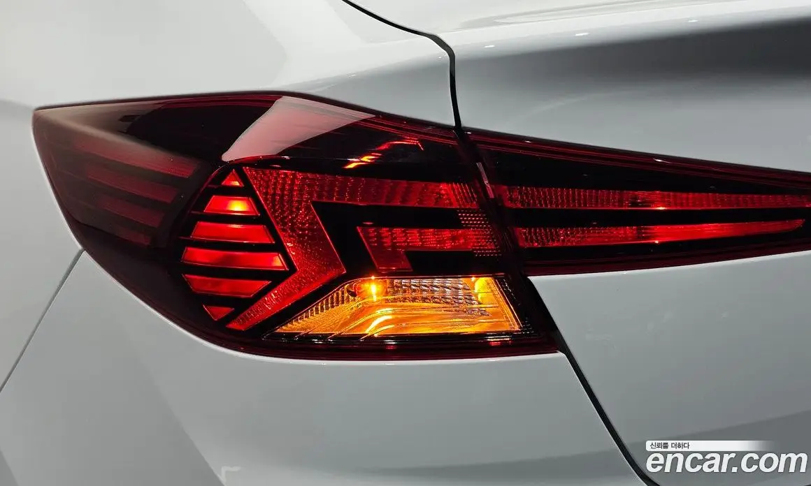 Hyundai Avante 2019 1.6 автомат (гидро), фото 9 Hyundai Avante 2019 1.6 автомат (гидро), фото 9